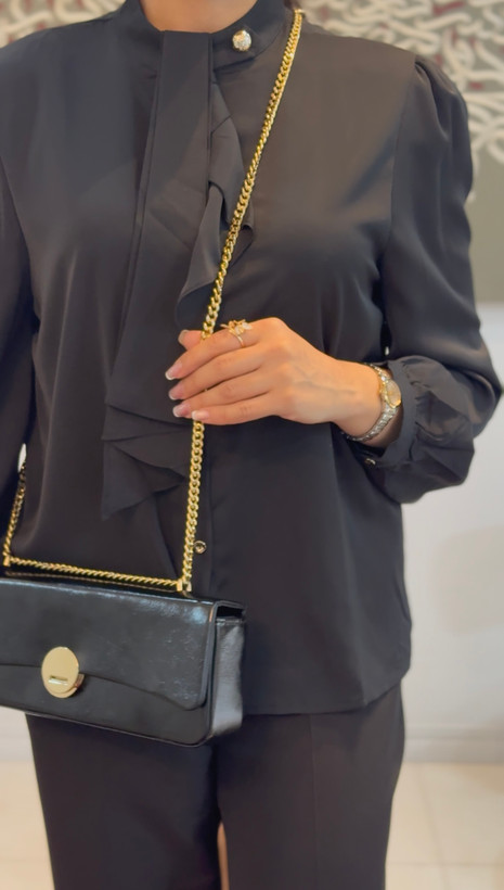 خرید شومیز واراتی مشکی یقه کرواتی