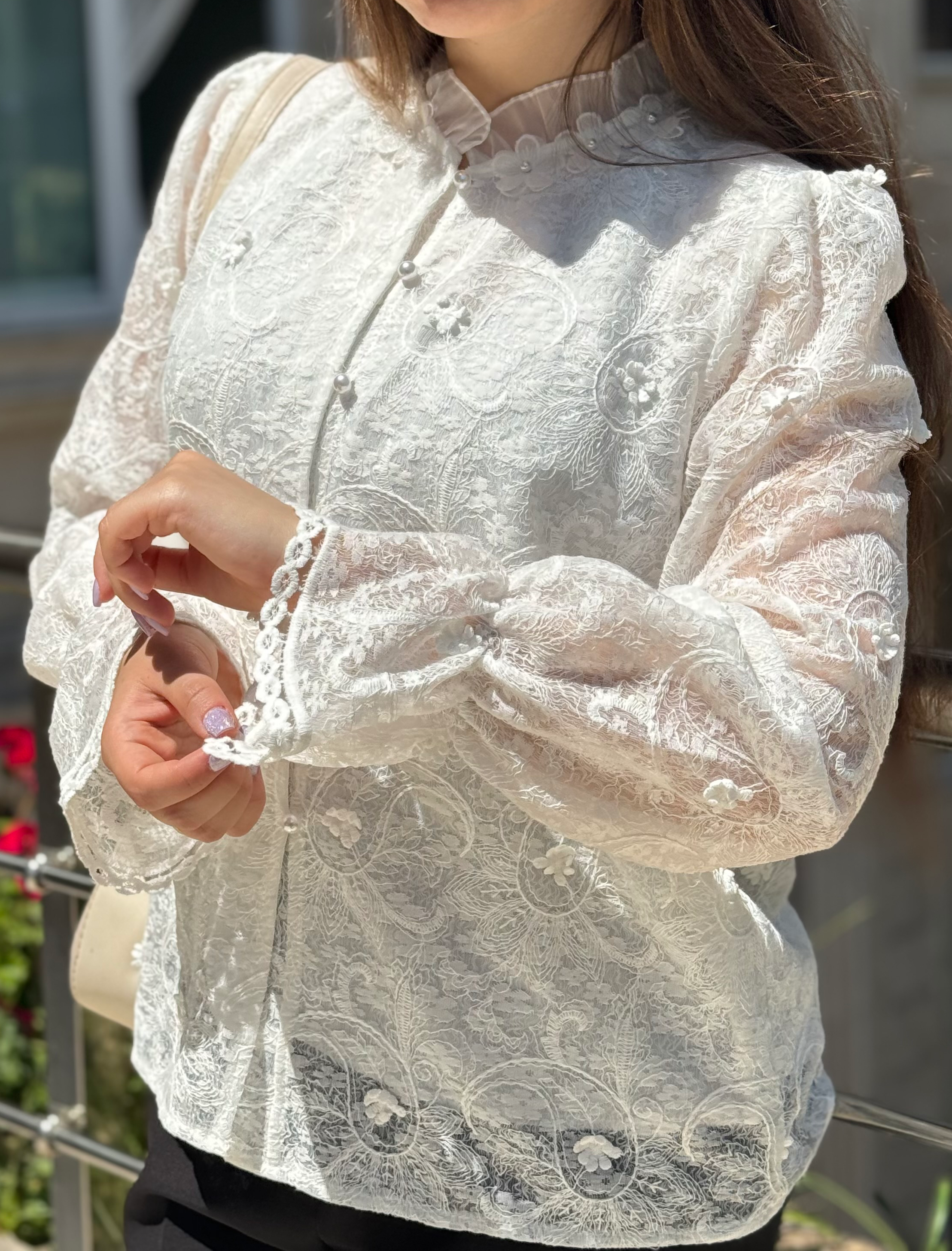 شومیز گیپور آستردار مدل مروارید